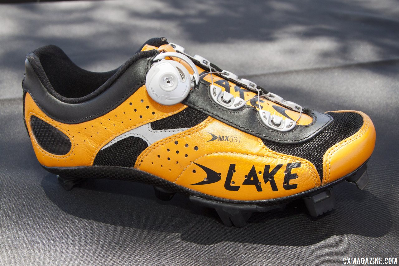 cyclocross shoes and pedals