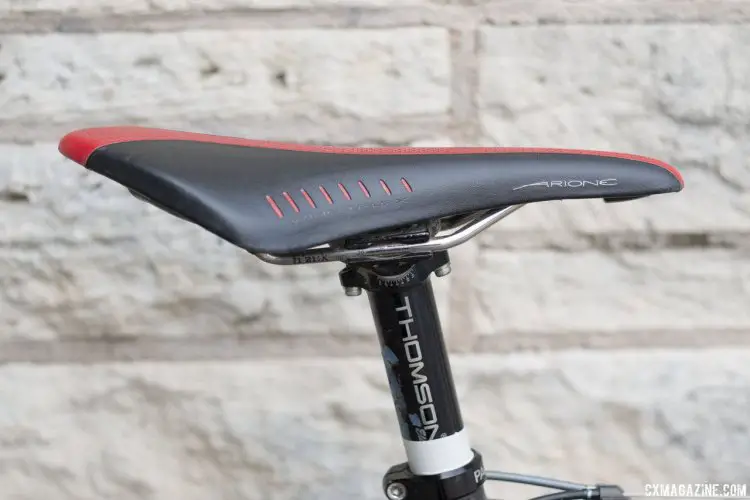 Despite newer and flashier offerings, the Fizik Arione saddle and Thompson Elite seatpost remain solid component choices. © Cyclocross Magazine