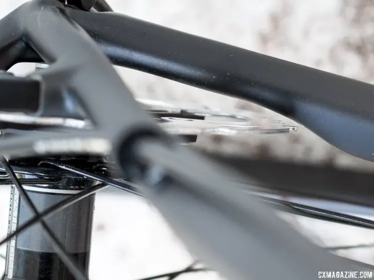 The 160mm rotor is really close to the chainstay, and scratching the chainstay upon removal or installation of the rear wheel is unavoidable. Louis Garneau has said they'll be going to 140mm rotors in the future. © Cyclocross Magazine