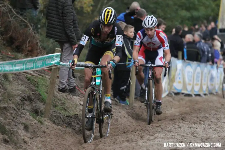 Thijs van Amerongen attacks an uphill at Superprestige Zonhoven. © Bart Hazen