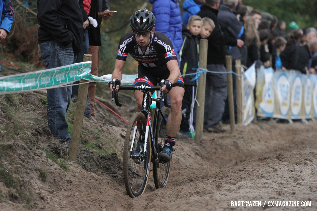 Lars Van Der Haar Was In Contention Until A Late Race Crash Knocked Him Off The Podium C Bart Hazen Cyclocross Magazine Cyclocross And Gravel News Races Bikes Media