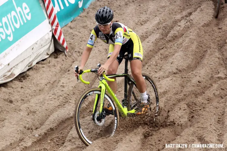 The tricky sand descents at Zonhoven can lead to some white-knuckle moments. © Bart Hazen