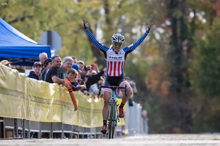 Katie Compton wins the Elite Women's Pan-American Championship.