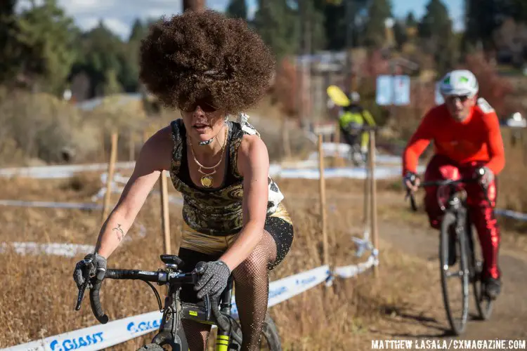 Even in the elite race almost everyone races in some type of costume. © Matthew Lasala