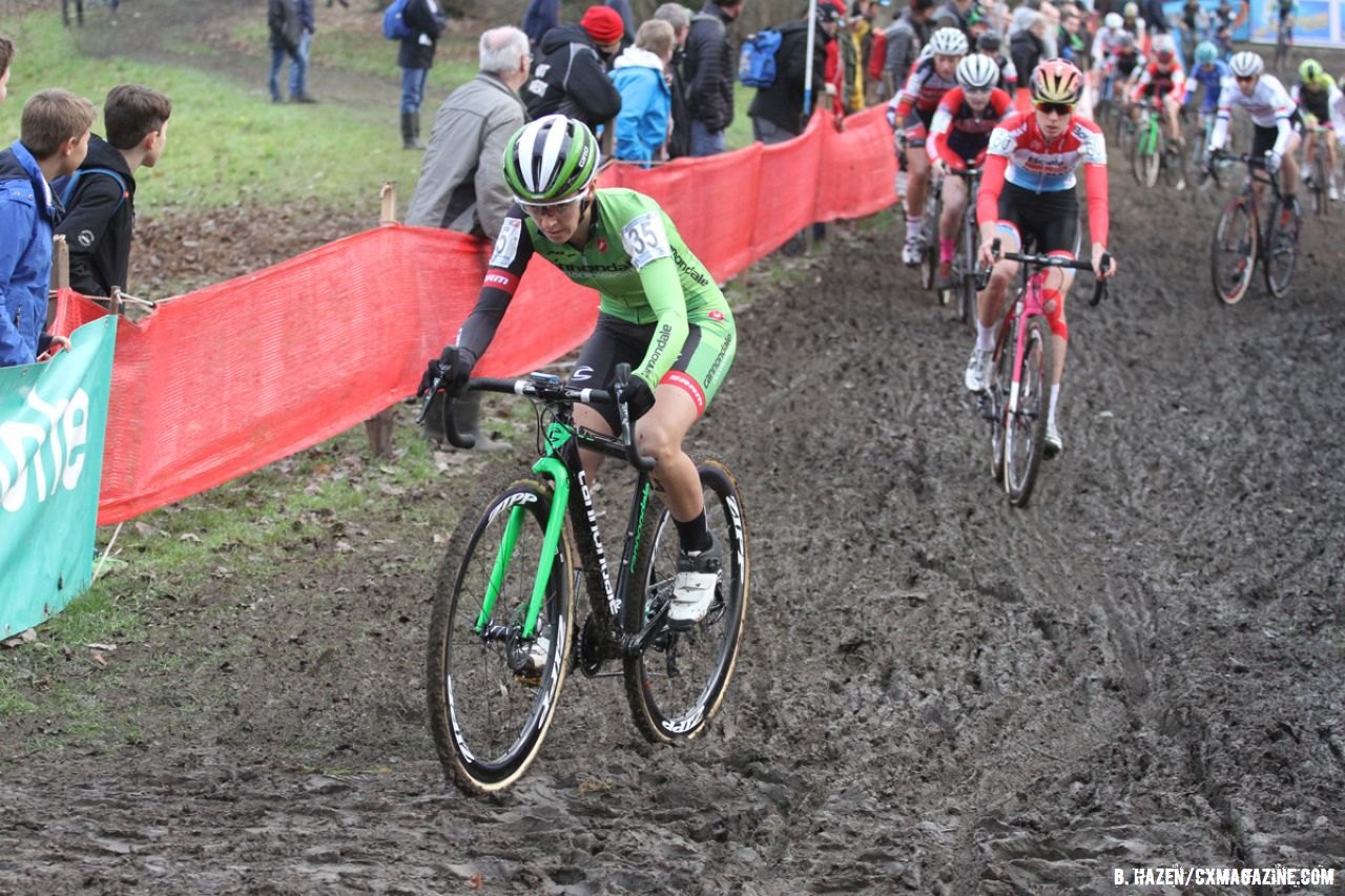 The Elite Women's race takes shape as the riders pass the off camber stretch. © Bart Hazen