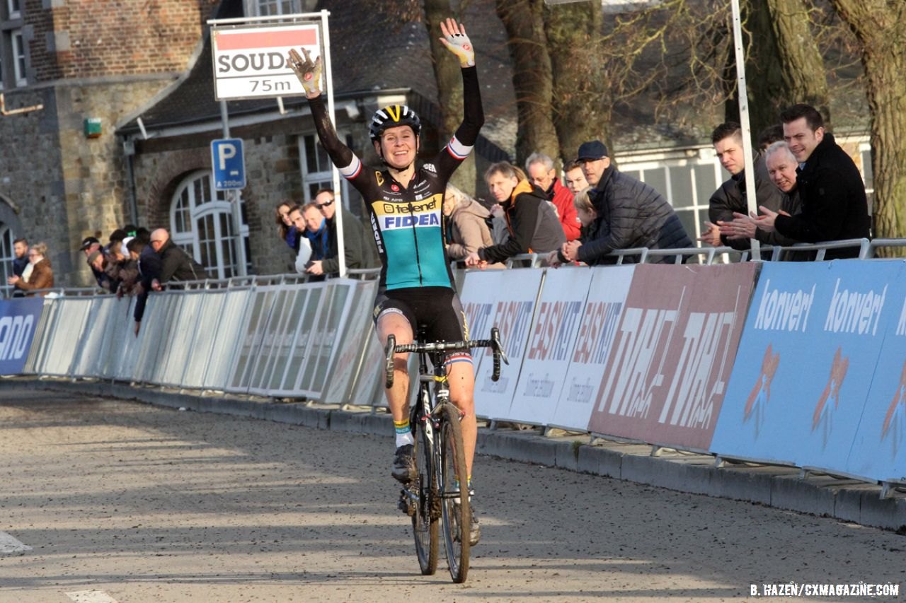 Nikki Harris basks in the glow of her first World Cup win. © Bart Hazen