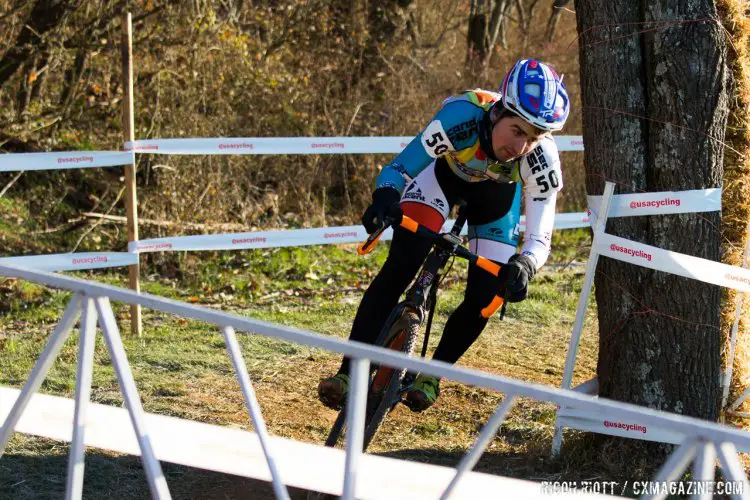 An aggressive start for Toby Swanson. © R. Riott / Cyclocross Magazine