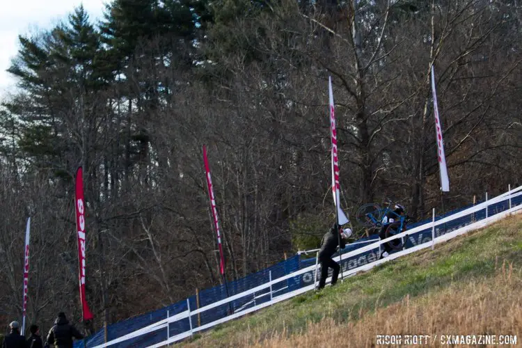 Whitney Fanning on the Ingles run-up. © R. Riott / Cyclocross Magazine