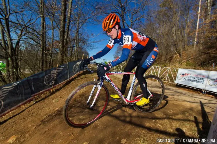 Corey Coogan Cisek rolls in to the drop. © R. Riott / Cyclocross Magazine