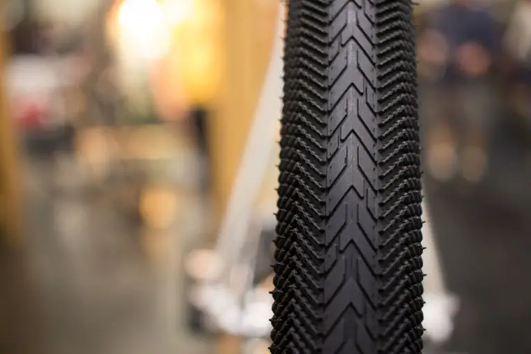 best narrow gravel tires