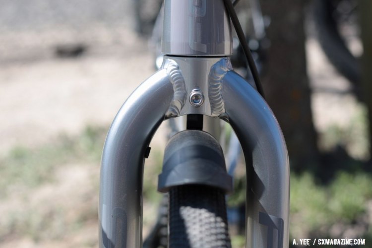 Fork clearance on the Focus Mares Commuter looks like it could accomodate wider rubber. 2016 Sea Otter Classic. © Andrew Yee / Cyclocross Magazine