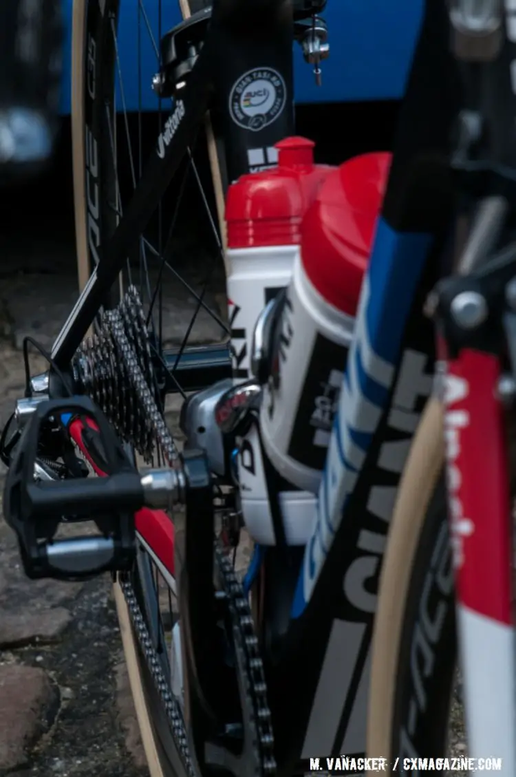 Van der Haar's bike ready for battle over the cobbles of Northern France. © Mario Vanacker / Cyclocross Magazine