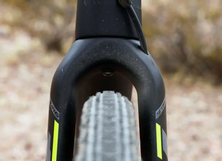 The fork leaves reasonable clearance around the 36c tire, and includes an under-crown fender mount for wet rides. © Cyclocross Magazine