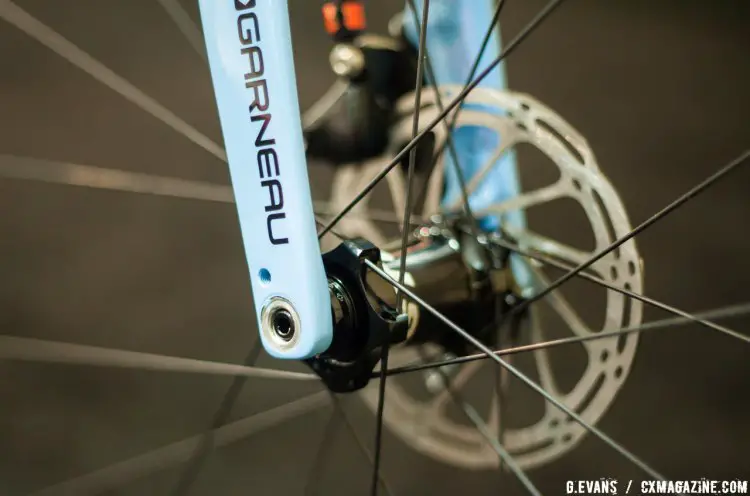 The 12mm thru-axle fork features fender eyelets and flat mount compatibility. © Cyclocross Magazine