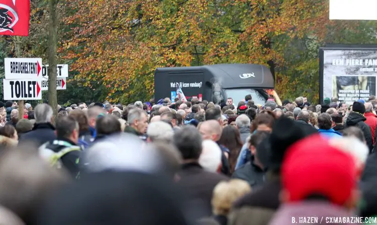 The crowds made it hard for anyone, including photographers, to move around. 2016 Superprestige Gavere Elite Men. © B. Hazen / Cyclocross Magazine