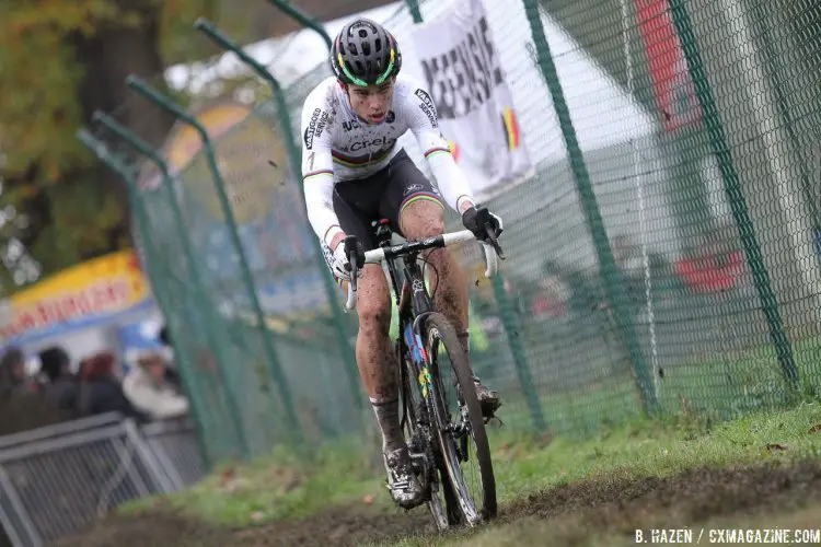 Drivetrain issues reared their ugly head again, but Wout van Aert still finished second. 2016 Superprestige Gavere Elite Men. © B. Hazen / Cyclocross Magazine