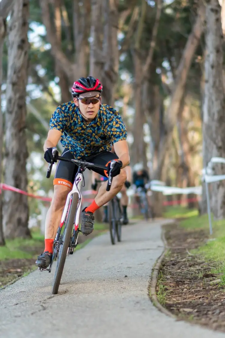 Cat B men on the fast, paved downhill - 2016 CycleCross at Coyote Point. © Jeff Vander Stucken / Cyclocross Magazine