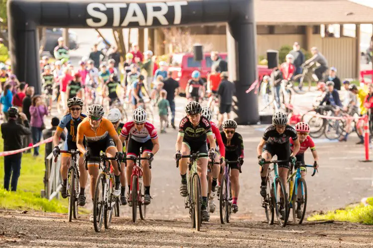 Start of the A Women's race. © Jeff Vander Stucken / Cyclocross Magazine