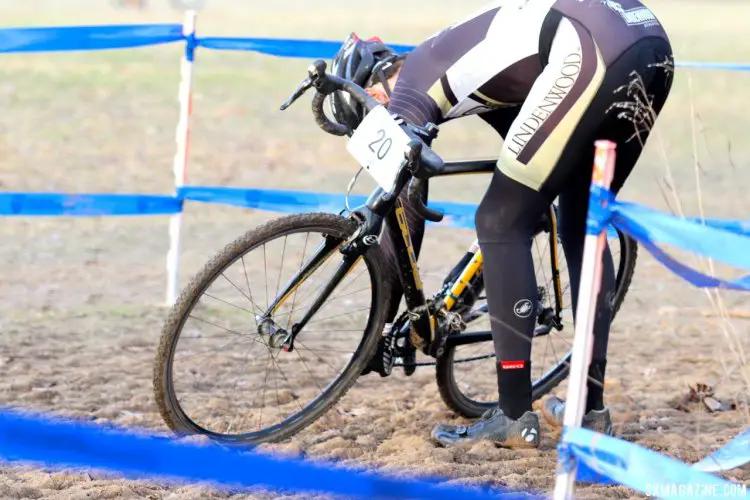 A dropped chain palgued Lindenwood. 2017 Cyclocross National Championships. © D. Mable / Cyclocross Magazine