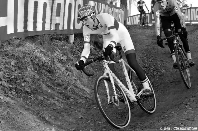 World Cup Leader Belgian Toon Vandebosch has a tough day, finishing 16th, but clings to the World Cup overall title by two points. 2017 Hoogerheide UCI Cyclocross World Cup. Junior Men. © C. Jobb / Cyclocross Magazine