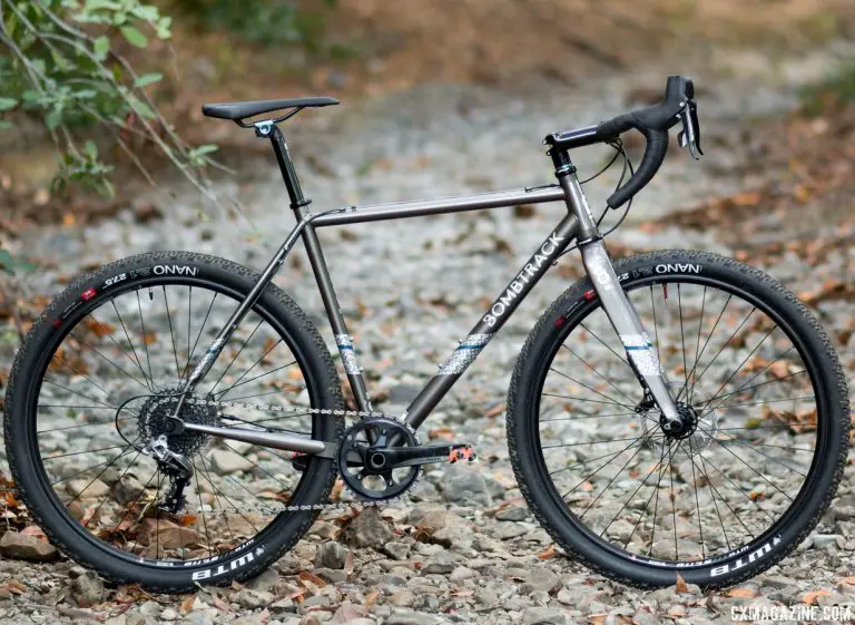 Reviewed: Bombtrack Hook EXT Gravel Bike - Cyclocross Geometry with 2.1 ...