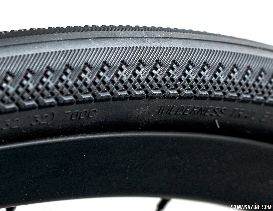 32mm tubeless road tyres