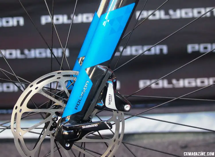 The carbon fork has a flat mount for the disc brake caliper, a SRAM Rival unit. 2017 Sea Otter Classic. © G. Kato / Cyclocross Magazine