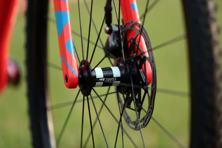 The 2018 Specialized CruX features SRAM Force Hydraulic disc brakes and front and rear 12mm thru axles on Roval SLX 24 24-spoke wheels. (photo: Specialized)
