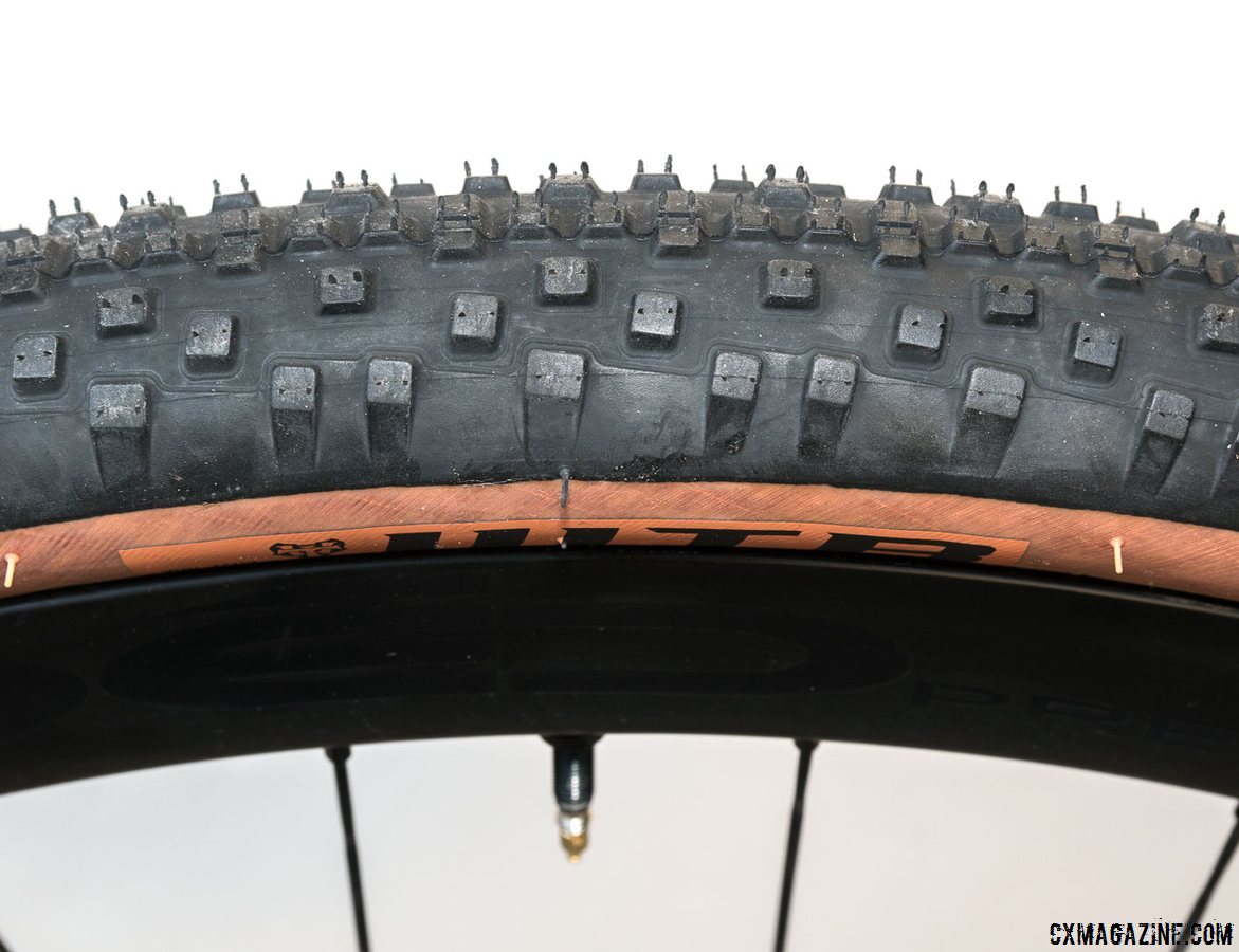 42mm gravel tyres