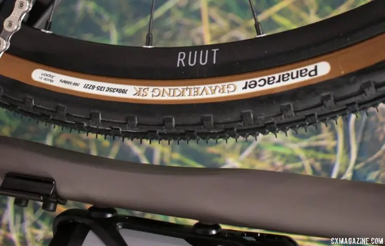 The Rondo Ruut CF1 carbon gravel bike features Rondo Ruut tubeless wheels as well, 20mm internal and tubeless. The bike was at the Panaracer booth, and featured Gravel King SK tires of course. Interbike 2017 © Cyclocross Magazine