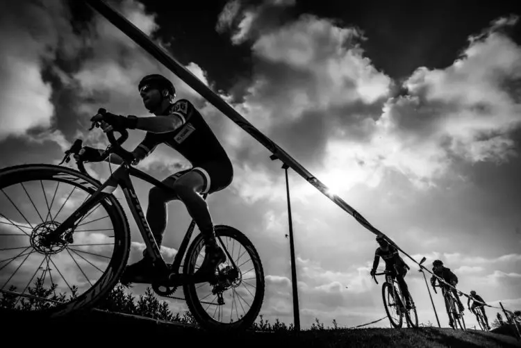 Tring out the course in a very British way, in single file.© C. Morley 