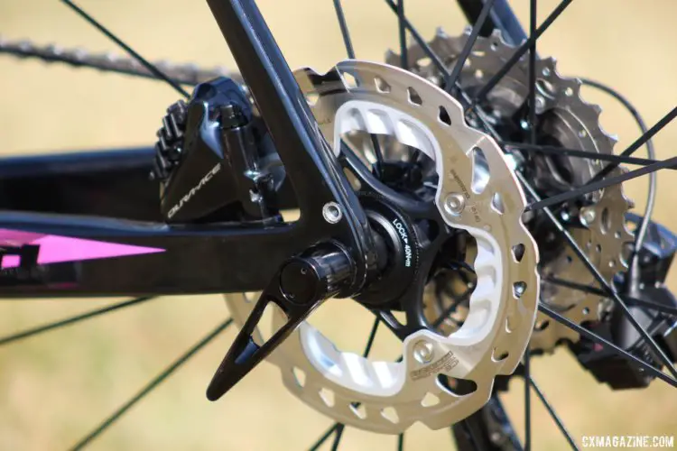The rear brake is similar to what we have seen on other bikes. Hydraulic Dura-Ace calipers with 140mm Shimano Ice Tech rotors. Kerry Werner's 2017 World Cup Waterloo Kona Super Jake. © Z. Schuster / Cyclocross Magazine
