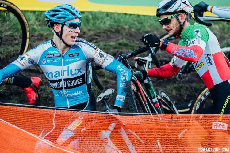 Micheal Vanthourenhout and Gioele Bertolini get caught up in a scrum of riders. 2017 Bogense UCI Cyclocross World Cup. © J. Curtes / Cyclocross