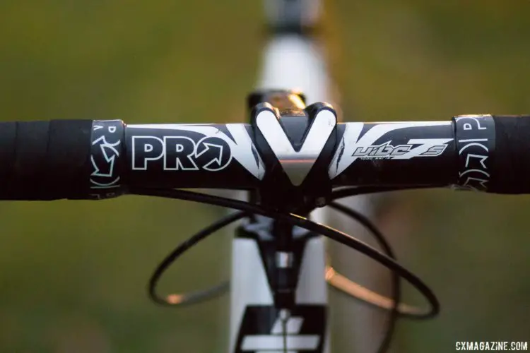A PRO Vibe 7s handlebar is mounted with a PRO alloy stem and wrapped with PRO tape. Jonathan Page's KindHuman Kudu cyclocross bike. © Cyclocross Magazine