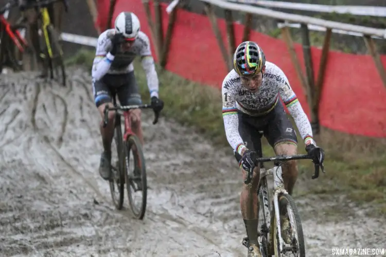 Wout van Aert looks to move while Mathieu van der Pole does a specs check. 2018 GP Sven Nys Baal. © B. Hazen / Cyclocross Magazine