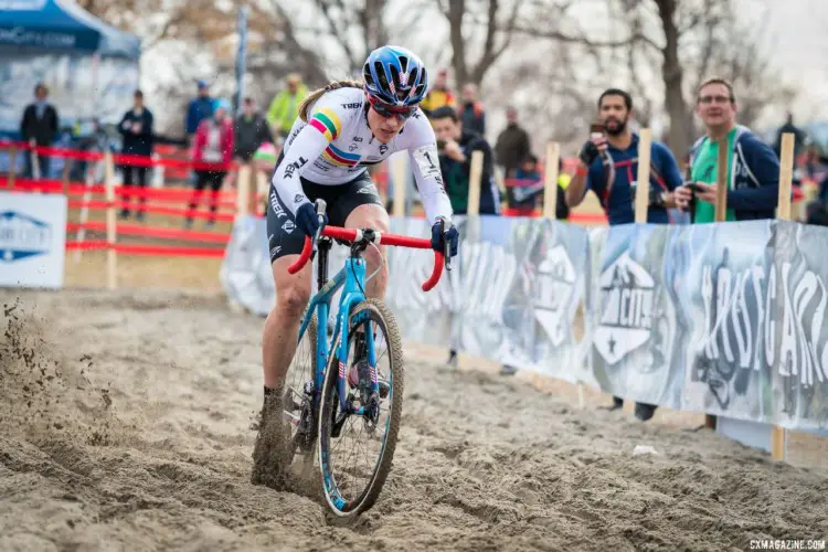 Katie Compton rips through the sand en route to her 14th-straight National Championship. 2018 Reno Cyclocross National Championships. © J. Vander Stucken / Cyclocross Magazine