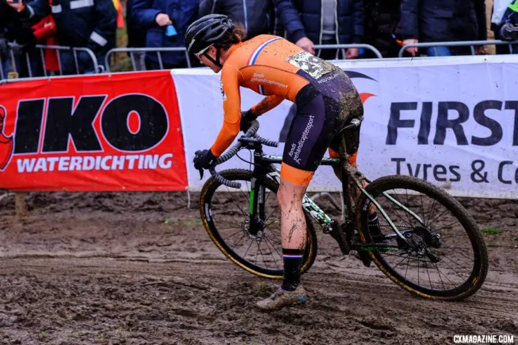 Marianne Vos had a tough day, finishing 18th. Elite Women, 2018 UCI Cyclocross World Championships, Valkenburg-Limburg, The Netherlands. © Gavin Gould / Cyclocross Magazine