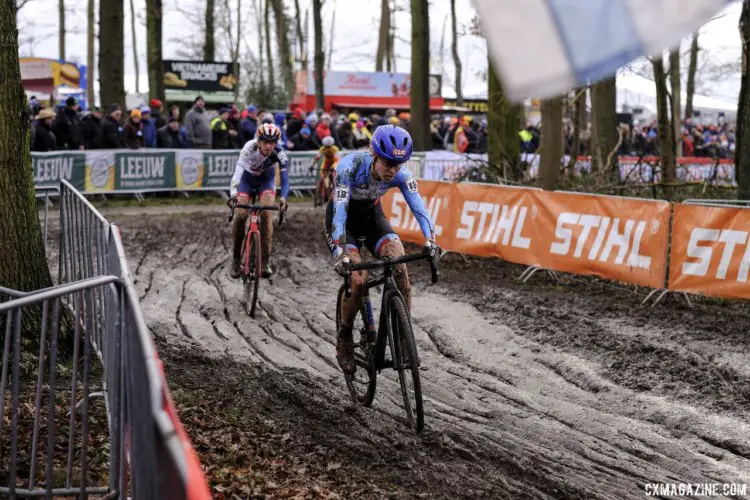 Maghalie Rochette and Helen Wyman race for position in the mud. 2018 Cyclocross World Championships, Valkenburg-Limburg. © Gavin Gould / Cyclocross Magazine