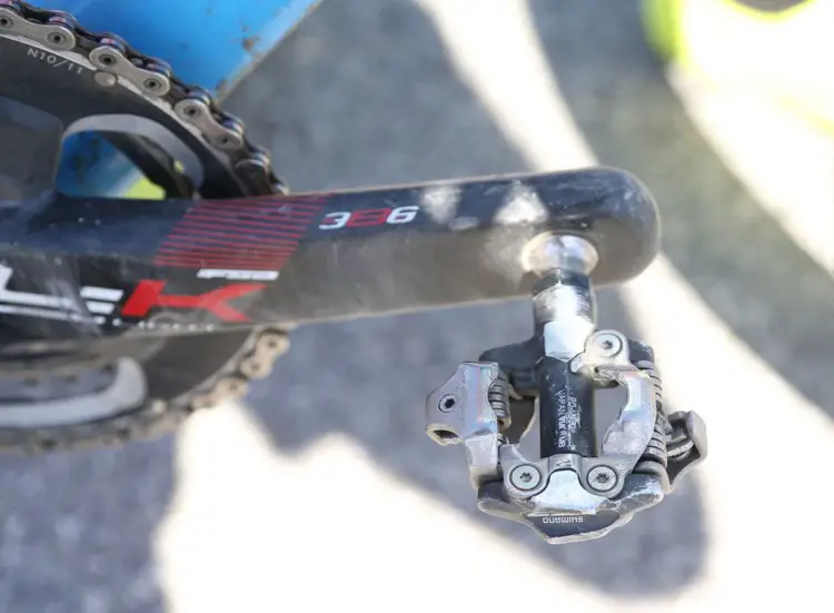 One of the few deviations from FSA components was Shimano XTR PD-M9000 pedals. Lance Haidet's 2018 Sea Otter Classic cyclocross race-winning Pivot Vault. © J. Silva / Cyclocross Magazine