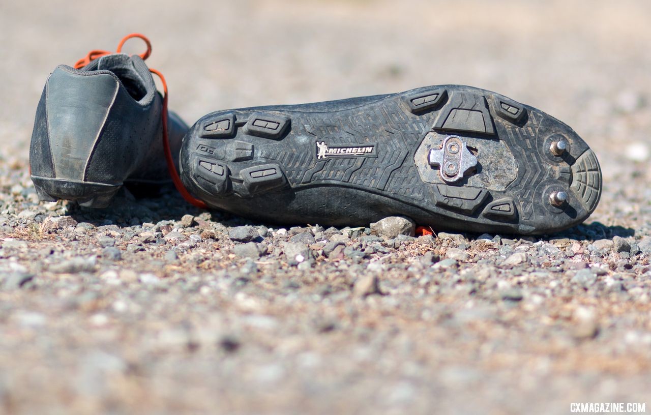 gravel biking shoes