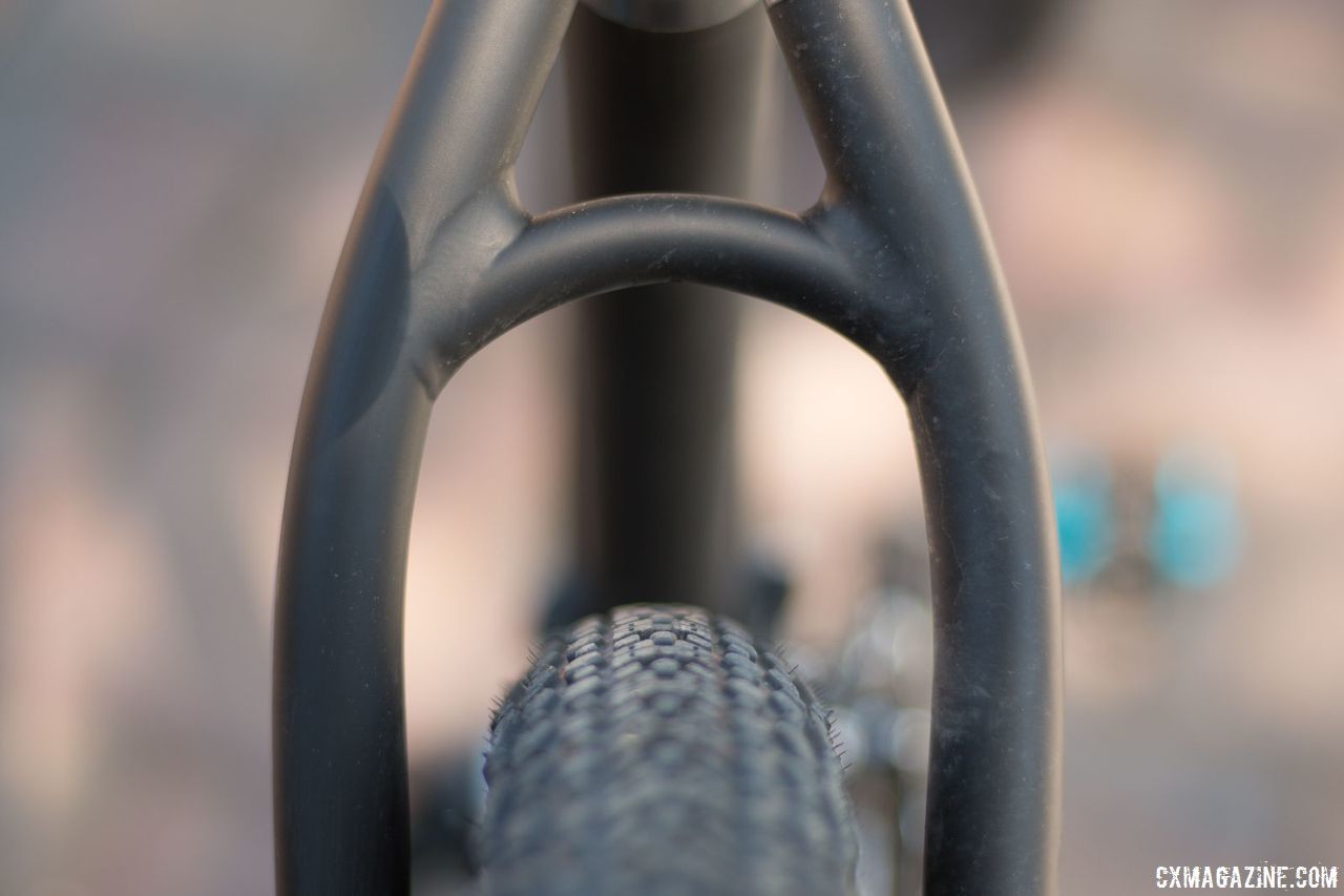 Despite its extreme name, the Xtreme Gravel does not have rack mounts on the seat stay bridge. Alan Xtreme Gravel Scandium with Kilo fork and Alchemist wheels. © Cyclocross Magazine