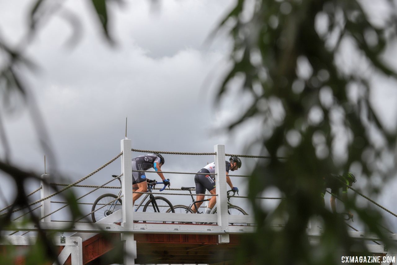 Singlespeed riders head over the barn flyover. 2018 Trek CX Cup, Waterloo © Cyclocross Magazine / R. Clark