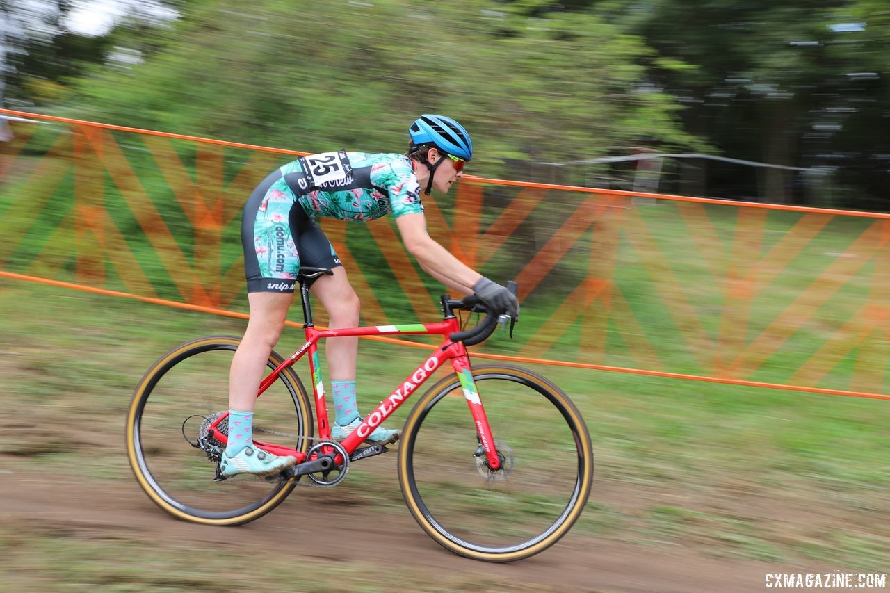 Maria Larkin rips hits a downhill in the UCI race. 2018 Trek CX Cup, Waterloo © Cyclocross Magazine / R. Clark