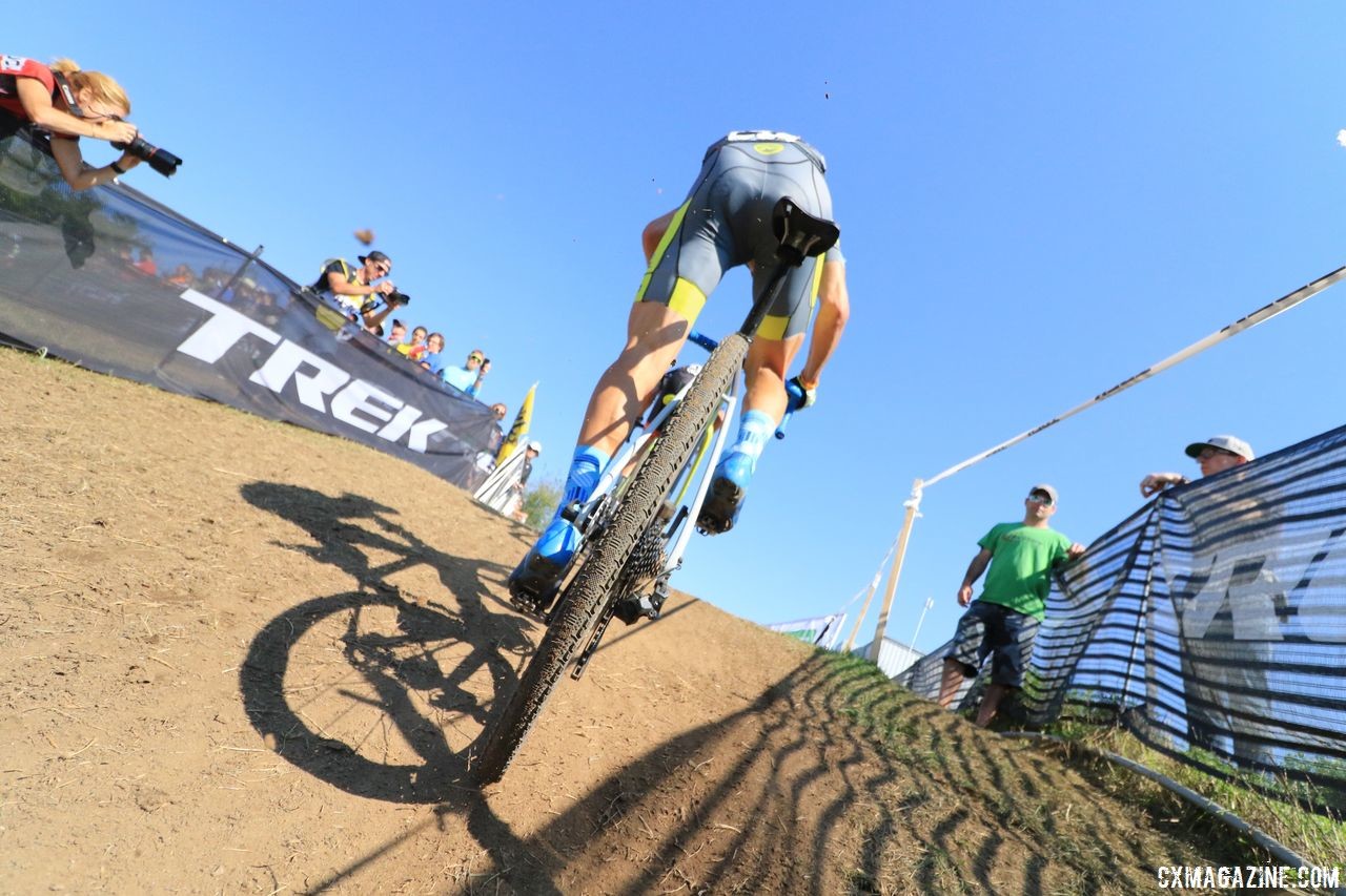 Kerry Werner climbs Trek Factory Hill. 2018 World Cup Waterloo. © D. Mable / Cyclocross Magazine