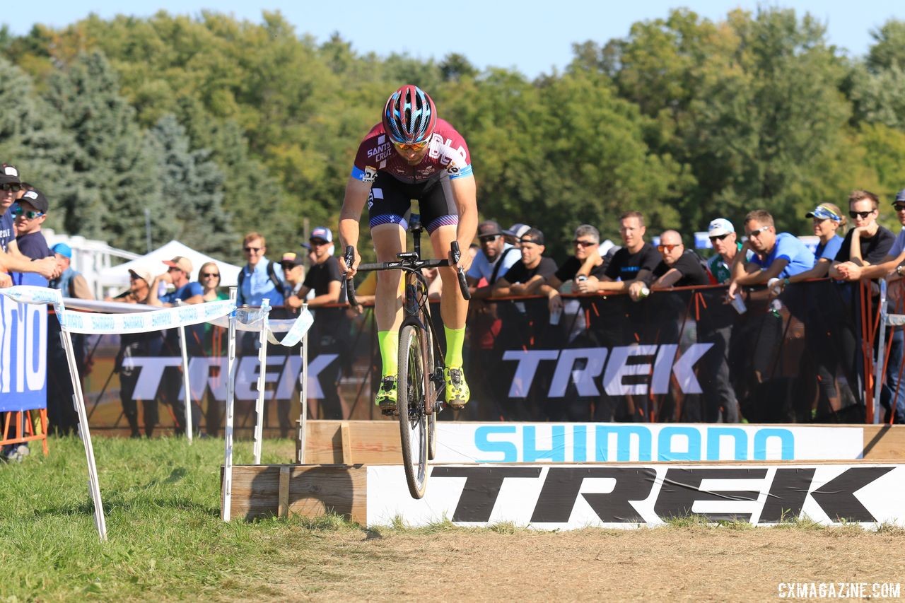 Tobin Ortenblad hops to it. 2018 World Cup Waterloo. © D. Mable / Cyclocross Magazine