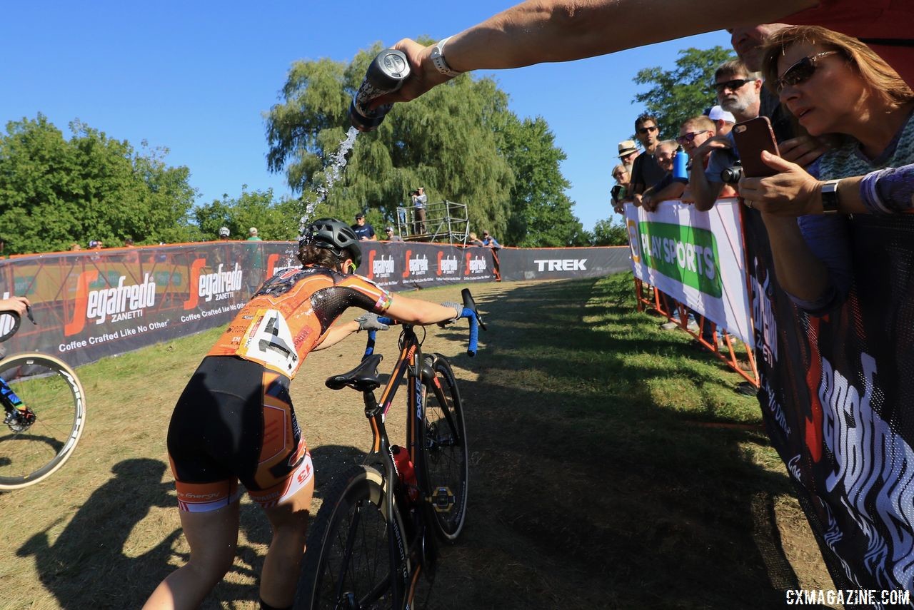 It wasn't as hot as 2017, but it was still a warm September afternoon in Waterloo. 2018 World Cup Waterloo. © D. Mable / Cyclocross Magazine