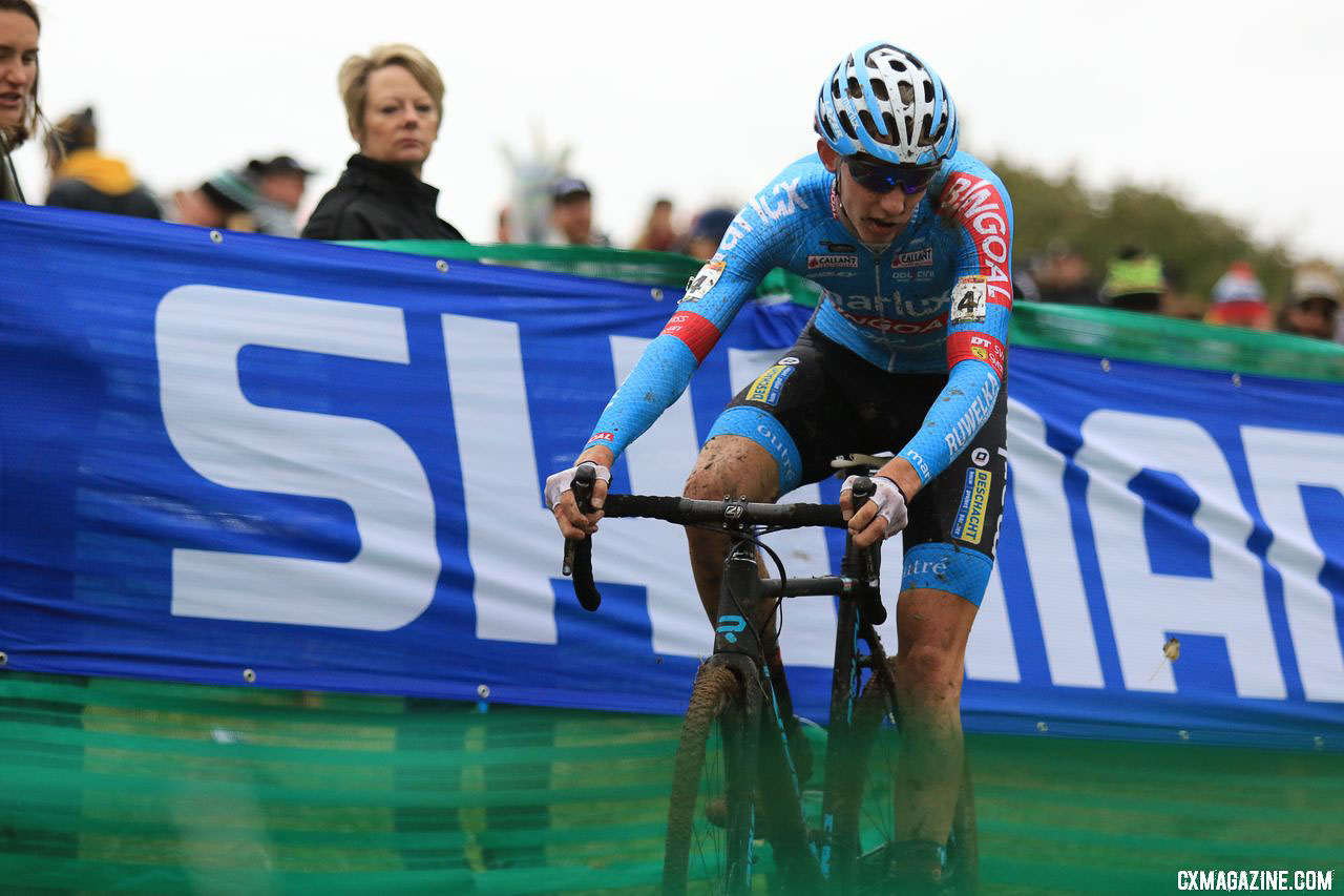 Vanthourenhout battled back from 19th in Waterloo to 3rd today. 2018 Jingle Cross World Cup Men's Race. © D. Mable / Cyclocross Magazine