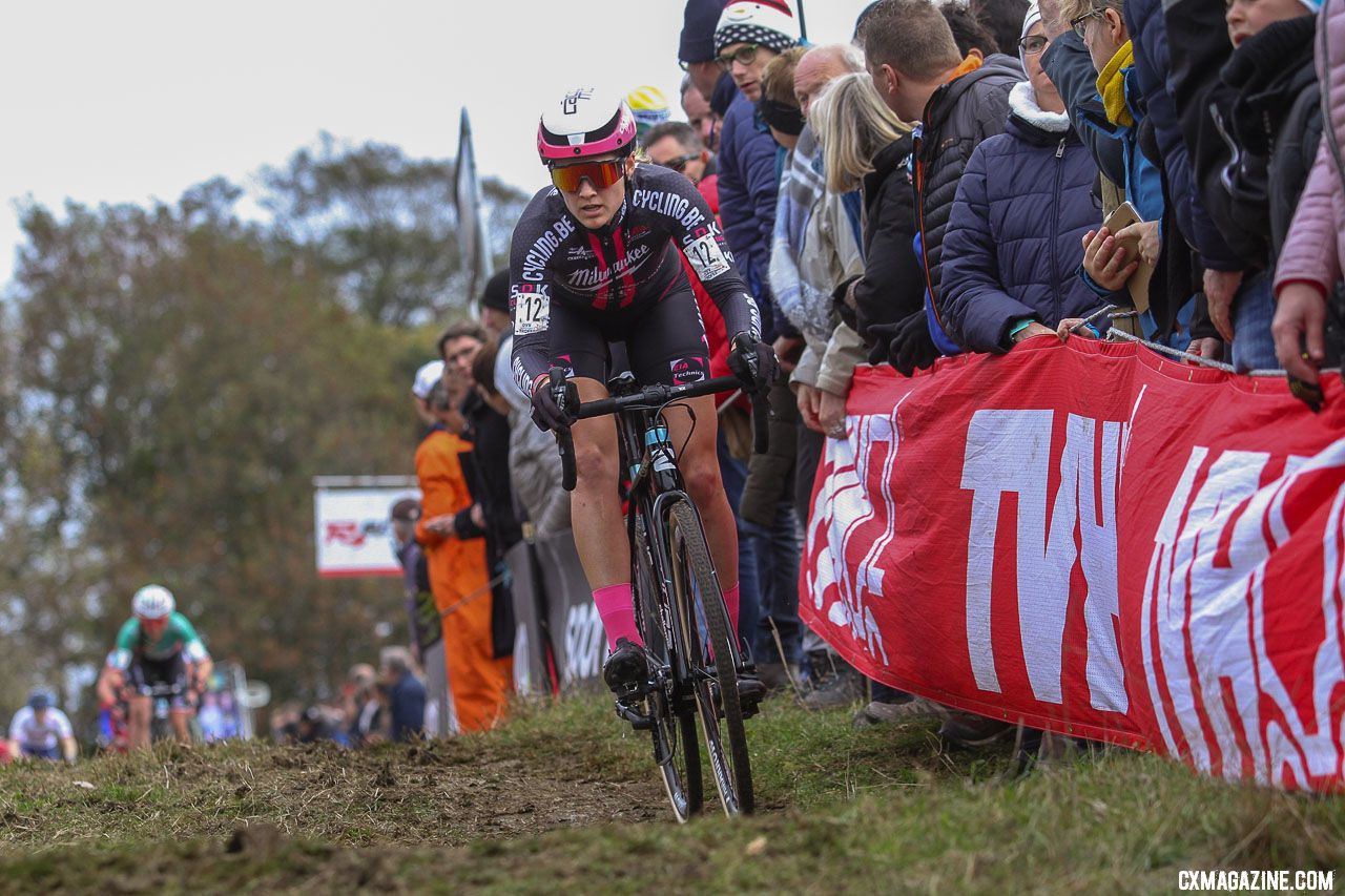 For the second year in a row, Elle Anderson finished in the top ten. 2018 Koppenbergcross Elite Women. © Bart Hazen / Cyclocross Magazine