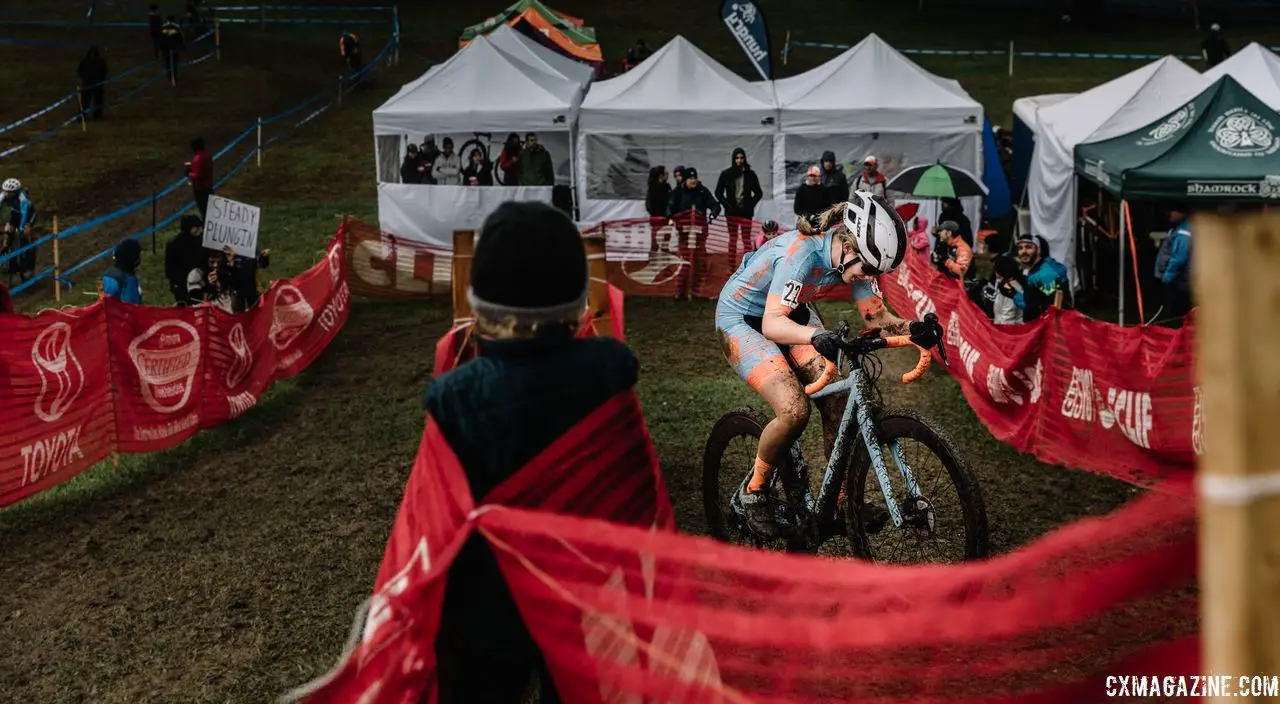 KK Santos applies the power while looking for traction. 2018 Cincinnati Cyclocross Day 1. © Greg Davis