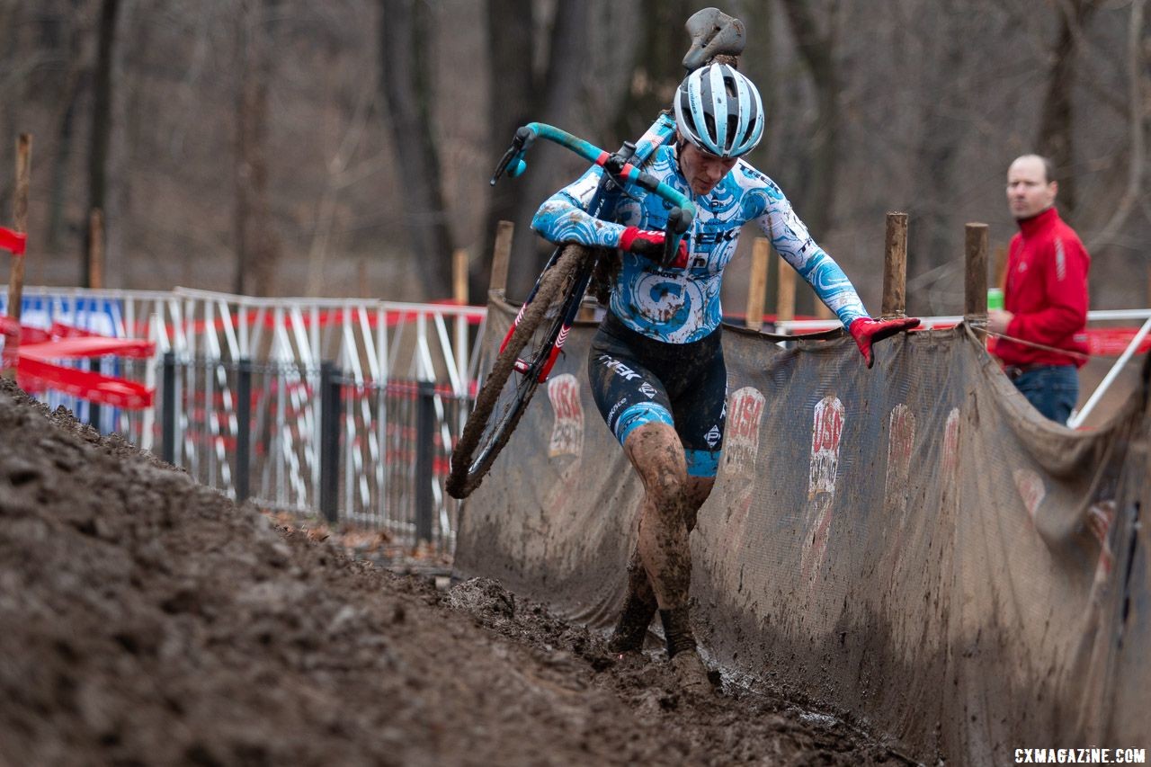 Compton used a little help getting through the off-camber. Elite Women. 2018 Cyclocross National Championships, Louisville, KY. © A. Yee / Cyclocross Magazine